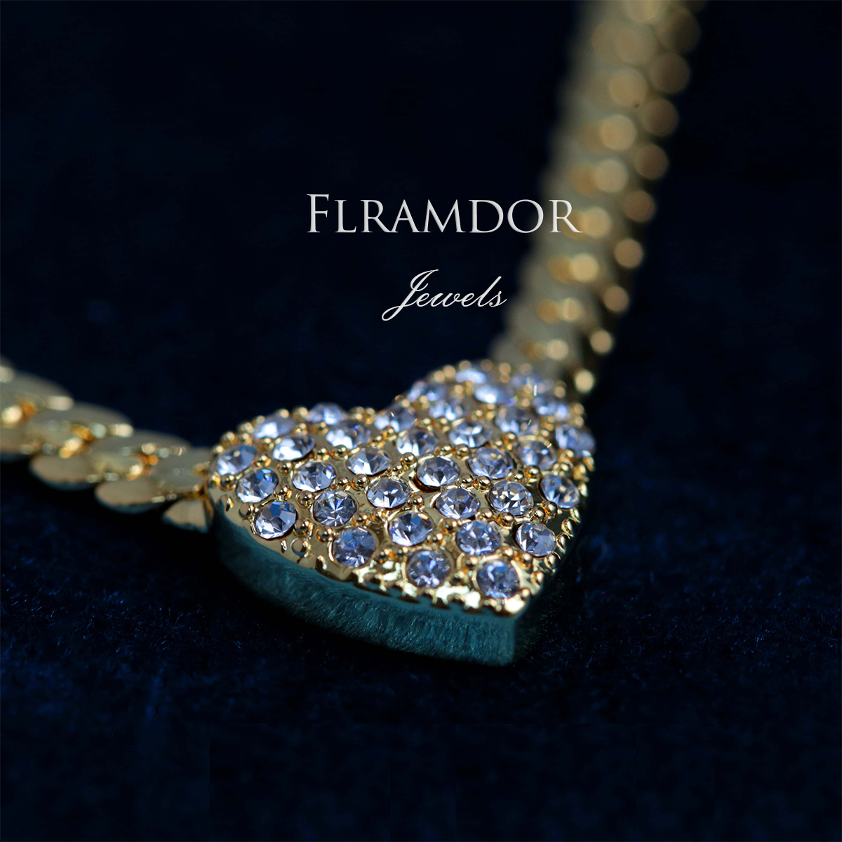 Heart-shaped snake bone chain