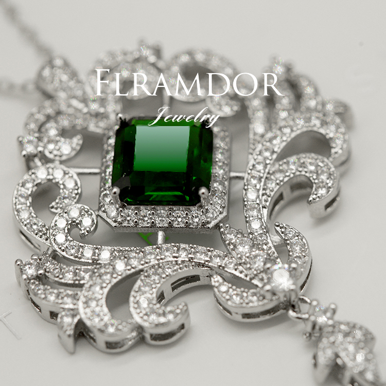 Rococo-style brooch thumbnail 6