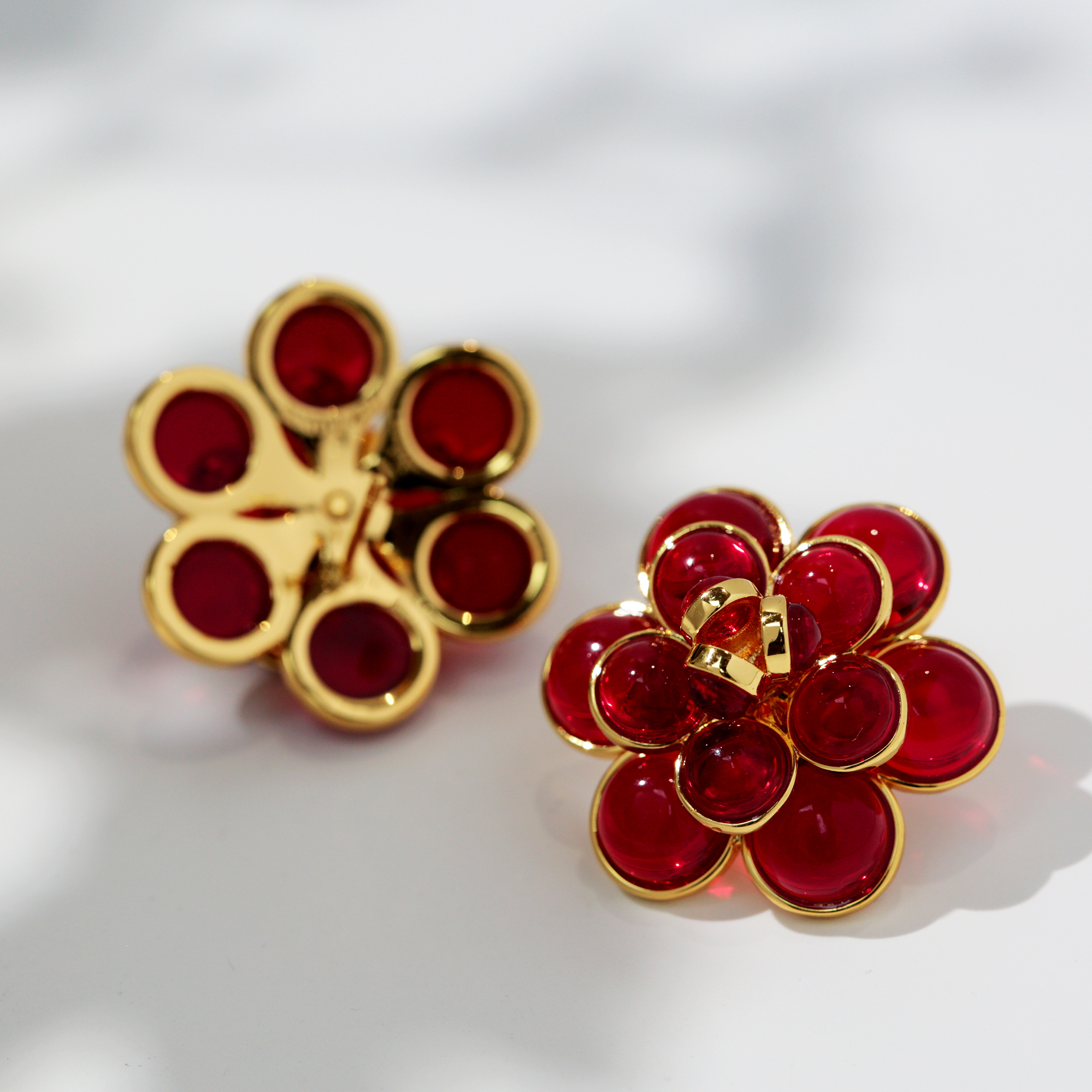 Brass Gilt Retro Camellia - Earrings thumbnail 3