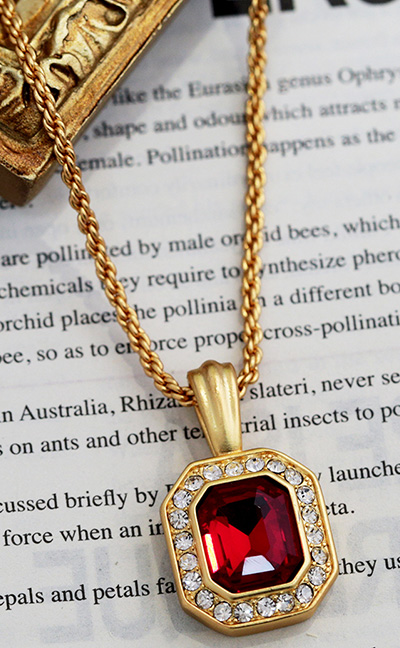 Glimmer Serenade Necklaces thumbnail 6