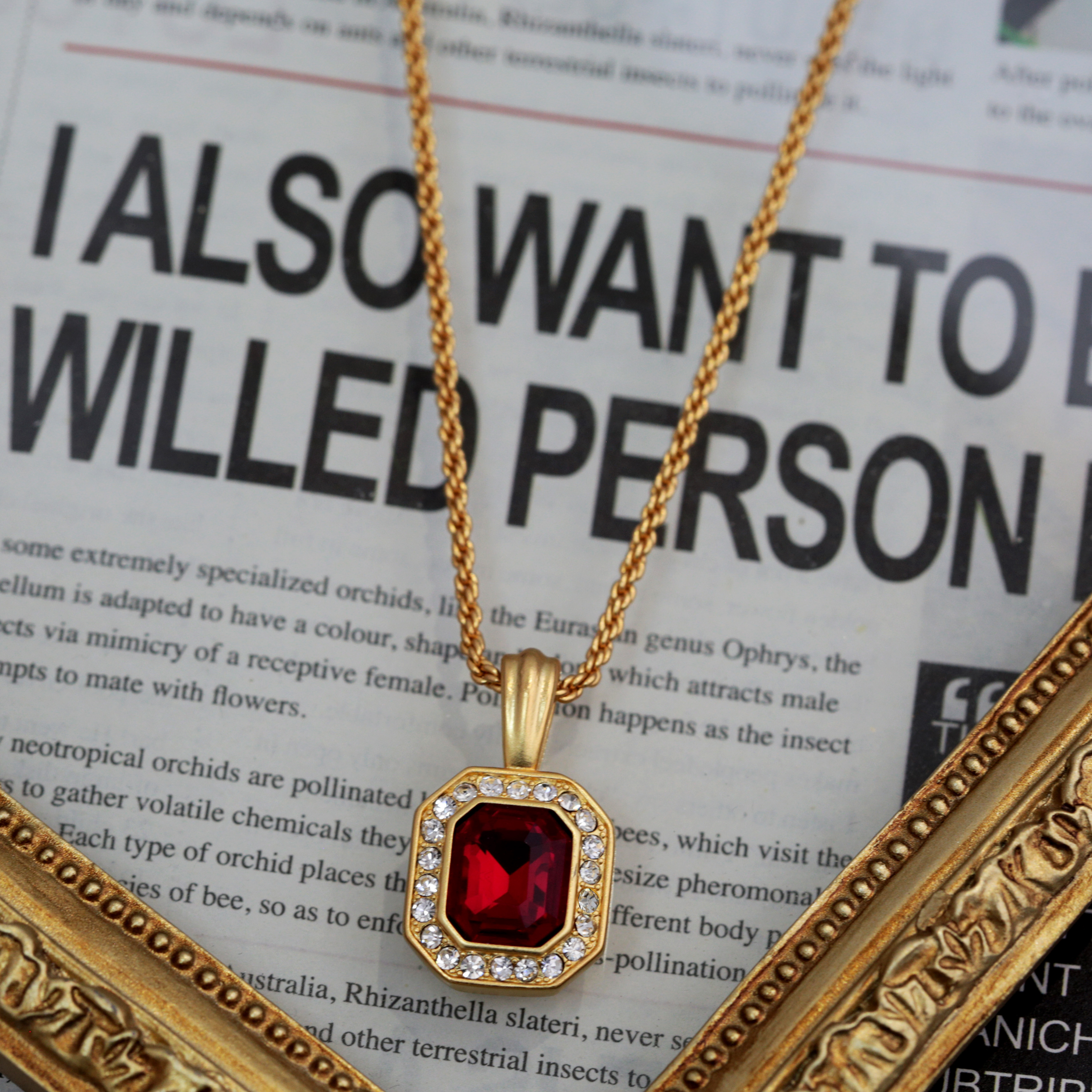 Glimmer Serenade Necklaces thumbnail 4