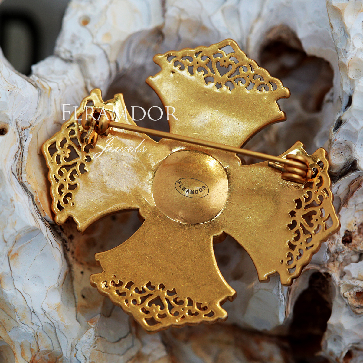 Vintage cross brooch thumbnail 7