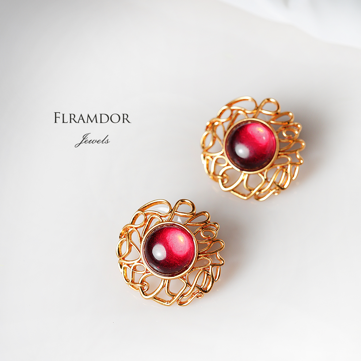 Red glass earrings thumbnail 8