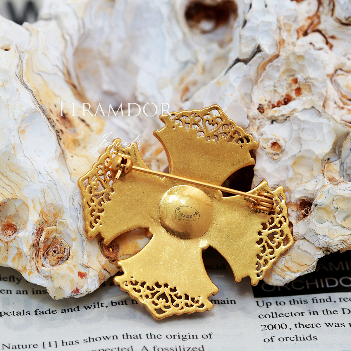 Vintage cross brooch thumbnail 8