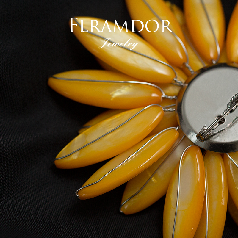 Natural Mother-of-Pearl Sunflower Brooch - Orange thumbnail 4