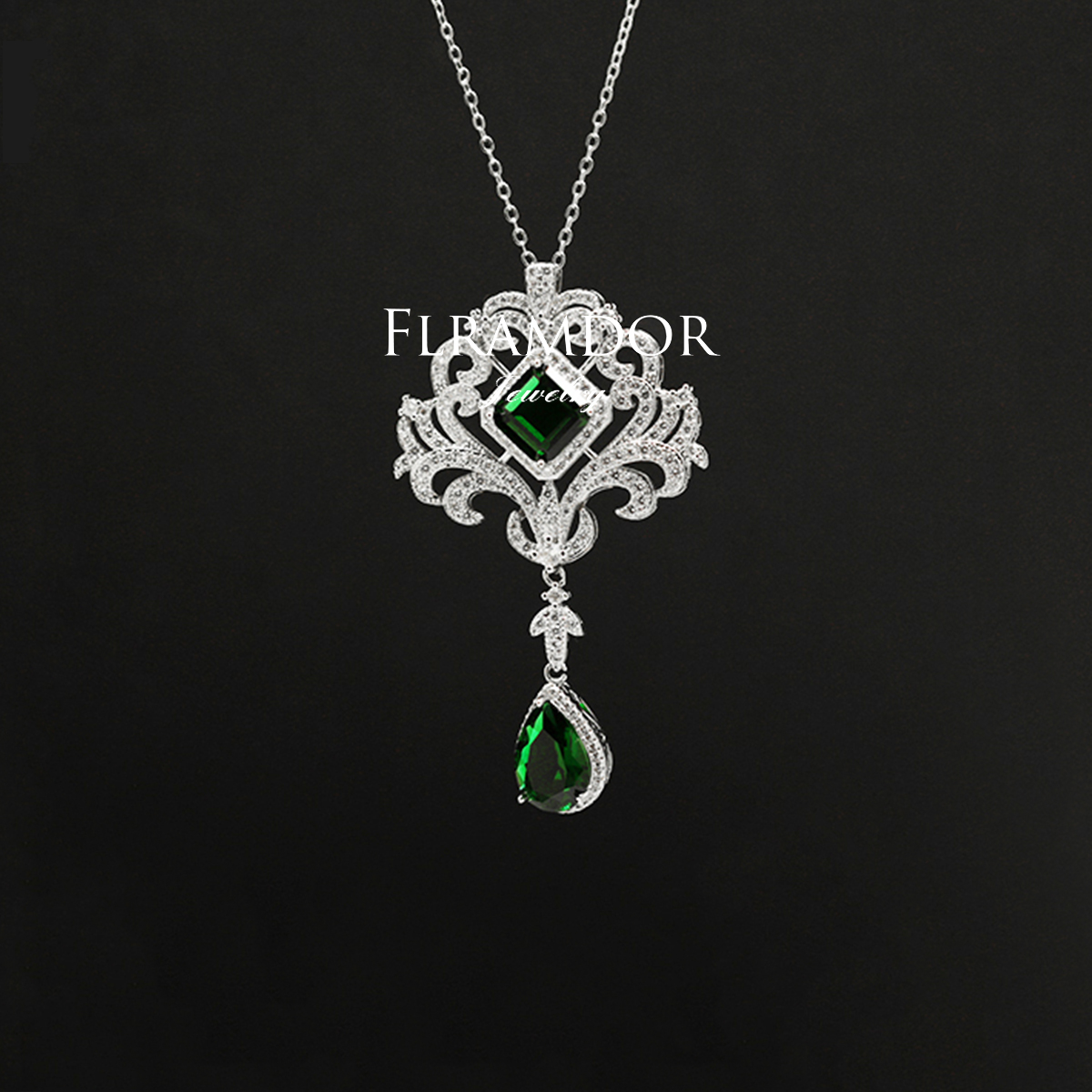 Rococo-style brooch thumbnail 7